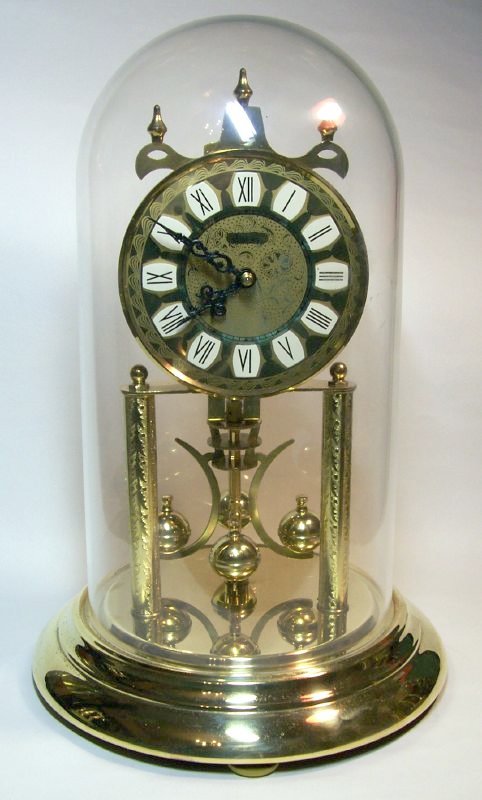 Histoire des pendules de 400 jours.